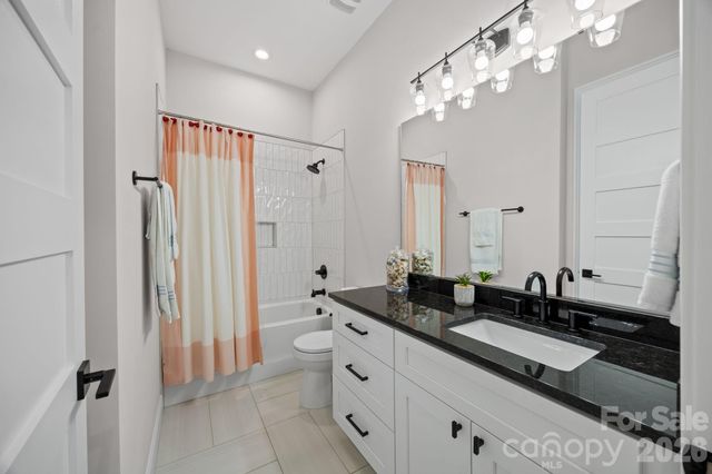 214 S Cedar Street, Belmont, NC 28012