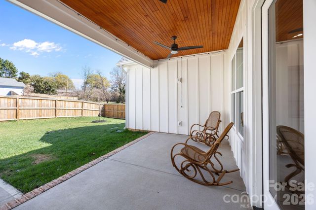 214 S Cedar Street, Belmont, NC 28012