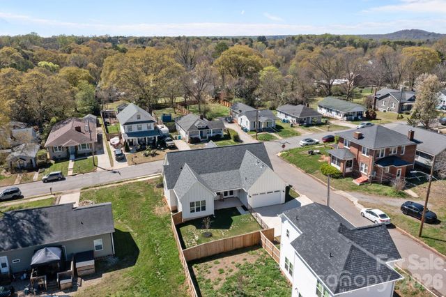 214 S Cedar Street, Belmont, NC 28012