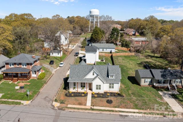 214 S Cedar Street, Belmont, NC 28012