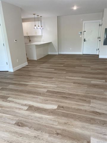 126 N Montgomery Street 122, Walden, NY 12586