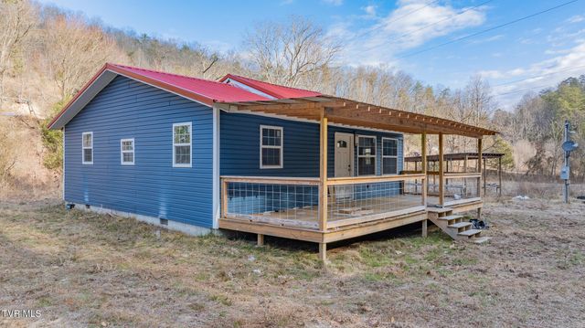 210 Adams Lane, Mooresburg, TN 37811