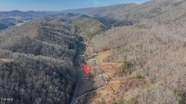 210 Adams Lane, Mooresburg, TN 37811