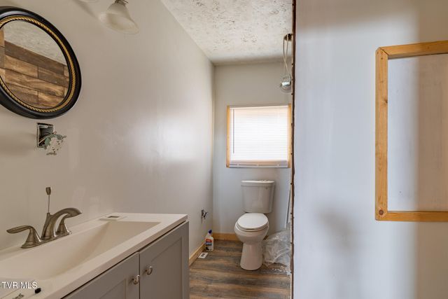 210 Adams Lane, Mooresburg, TN 37811