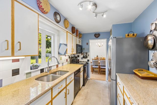 4 Murdoch Road, Natick, MA 01760