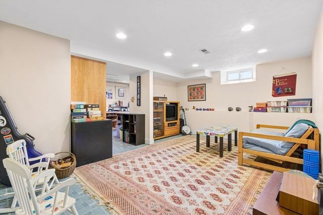 4 Murdoch Road, Natick, MA 01760