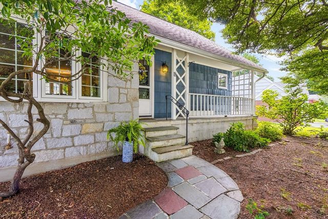 4 Murdoch Road, Natick, MA 01760