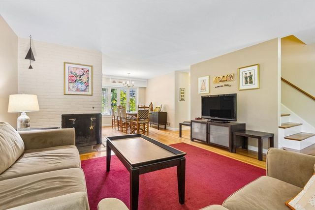 4 Murdoch Road, Natick, MA 01760
