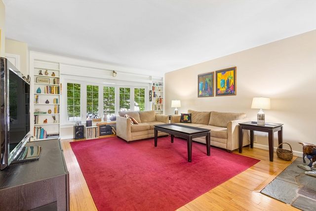 4 Murdoch Road, Natick, MA 01760