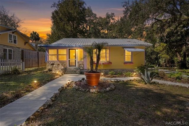 13 62nd Street, Yankeetown, FL 34498