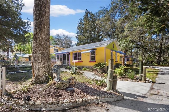 13 62nd Street, Yankeetown, FL 34498