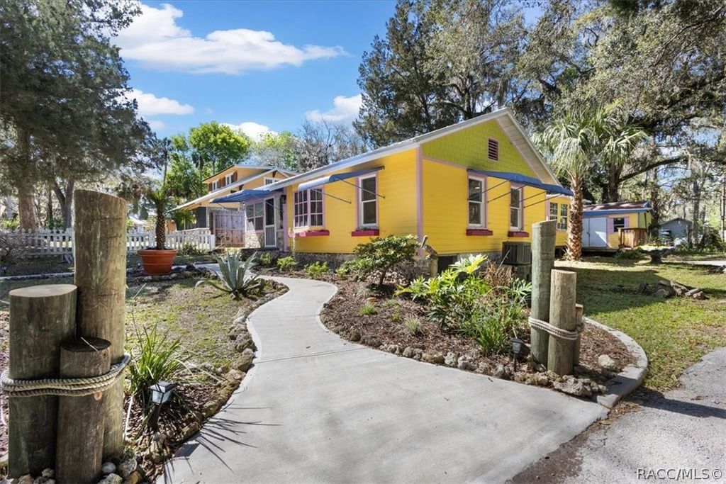 13 62nd Street, Yankeetown, FL 34498