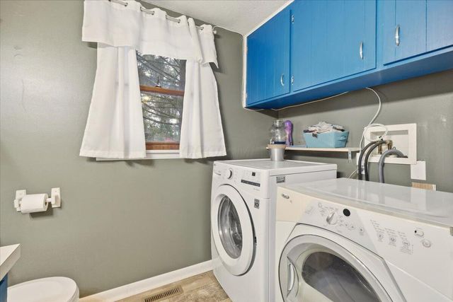 6 Adena Court, Fredericktown, OH 43019