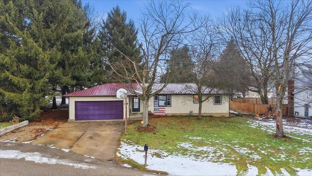 6 Adena Court, Fredericktown, OH 43019