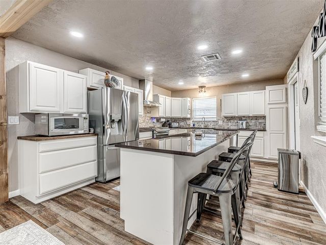 36506 Garretts Lake Road, Shawnee, OK 74804