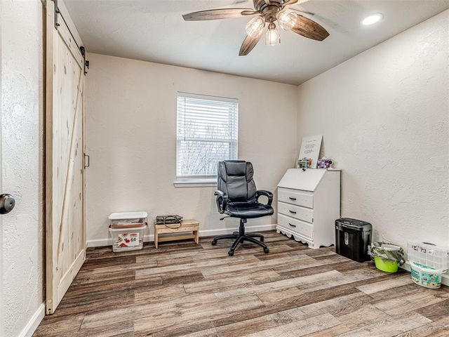 36506 Garretts Lake Road, Shawnee, OK 74804