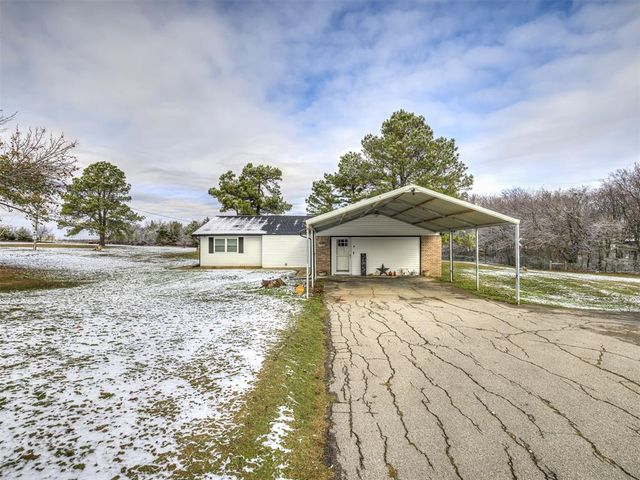 36506 Garretts Lake Road, Shawnee, OK 74804