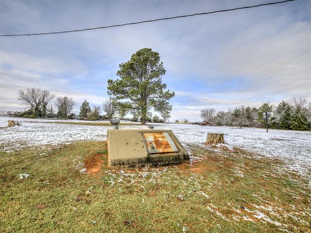 36506 Garretts Lake Road, Shawnee, OK 74804