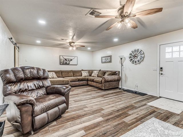 36506 Garretts Lake Road, Shawnee, OK 74804