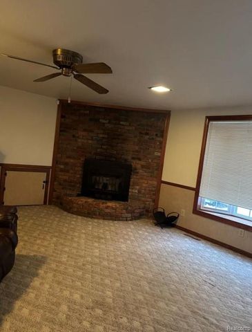6099 Brookwood Drive, Burton, MI 48509