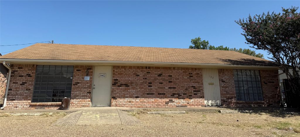 122 W 1st Avenue, Corsicana, TX 75110