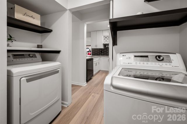 10943 Carmel Crossing Road, Charlotte, NC 28226