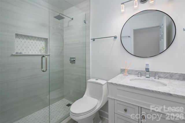 10943 Carmel Crossing Road, Charlotte, NC 28226