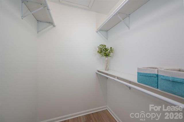 10943 Carmel Crossing Road, Charlotte, NC 28226