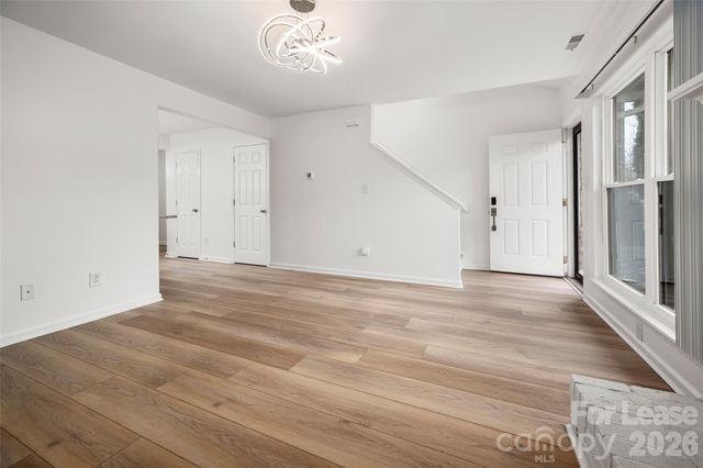 10943 Carmel Crossing Road, Charlotte, NC 28226