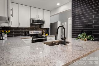 10943 Carmel Crossing Road, Charlotte, NC 28226