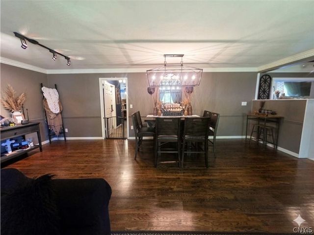 5046 Bradbury Drive, Onondaga, NY 13215