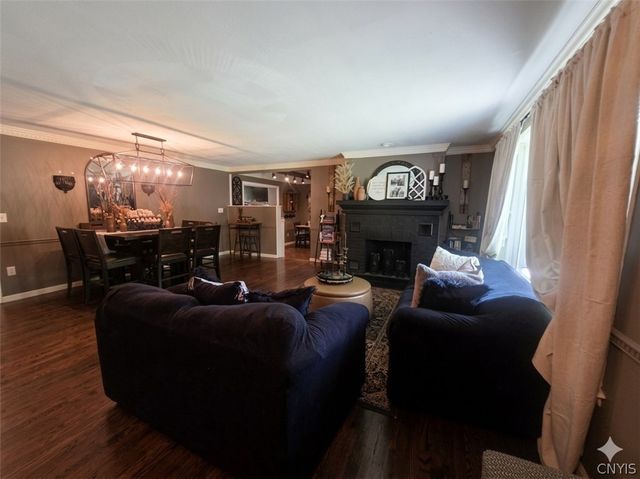 5046 Bradbury Drive, Onondaga, NY 13215