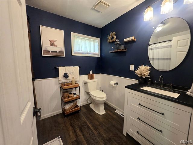 5046 Bradbury Drive, Onondaga, NY 13215