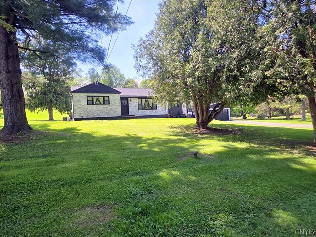 5046 Bradbury Drive, Onondaga, NY 13215