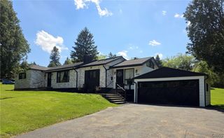 5046 Bradbury Drive, Onondaga, NY 13215