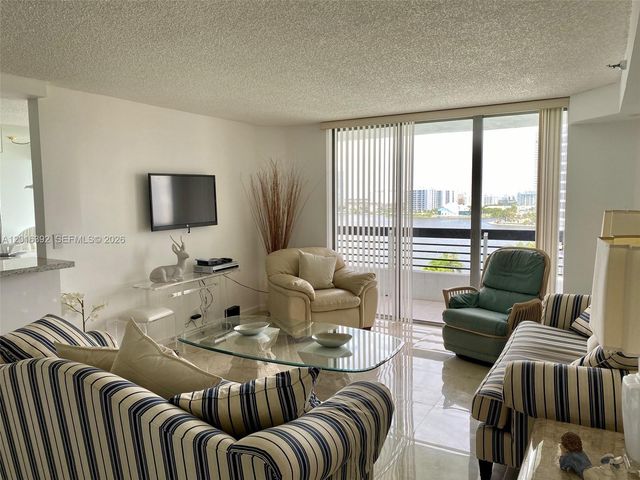 19101 NE 36th Ct 1102, Aventura, FL 33180