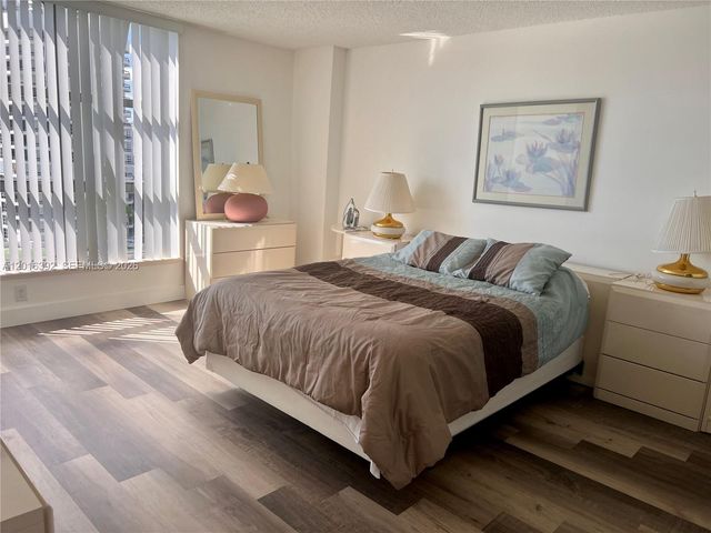 19101 NE 36th Ct 1102, Aventura, FL 33180