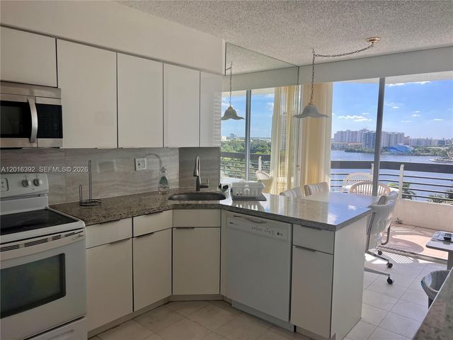 19101 NE 36th Ct 1102, Aventura, FL 33180