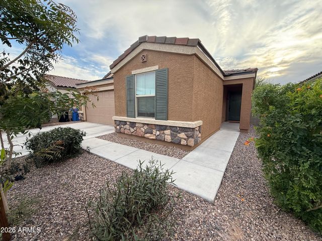 5838 S 23RD Drive, Phoenix, AZ 85041