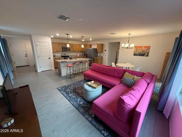 5838 S 23RD Drive, Phoenix, AZ 85041