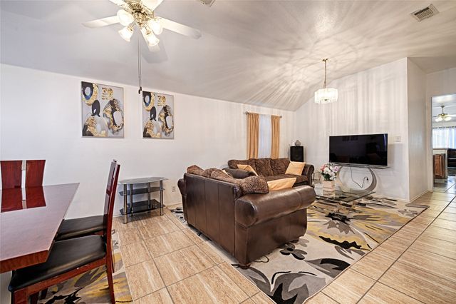 101 Fairbanks Drive, Garland, TX 75043