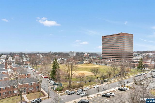 2000 Linwood Avenue 9E, Fort Lee, NJ 07024