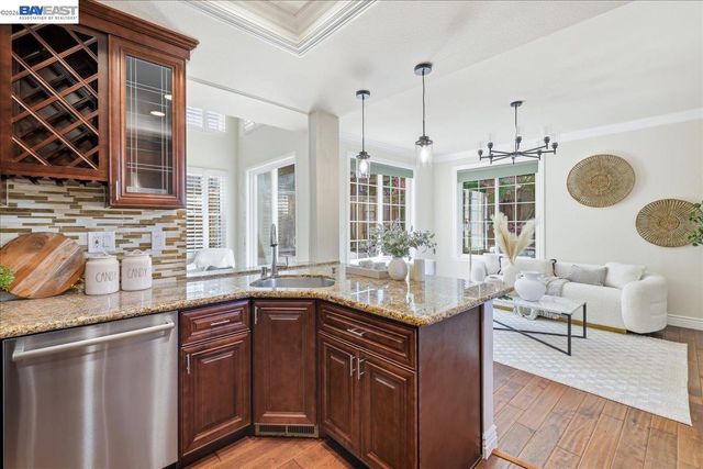 44 Summer Hill Ct, Danville, CA 94526