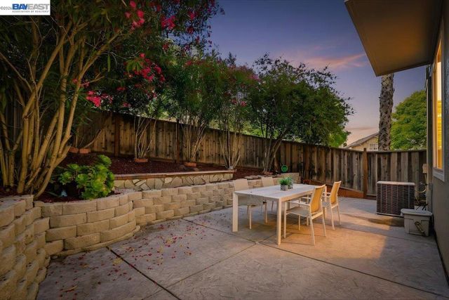 44 Summer Hill Ct, Danville, CA 94526