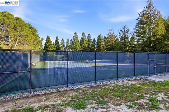 44 Summer Hill Ct, Danville, CA 94526
