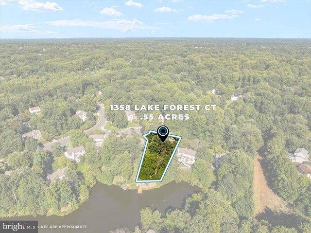 1358 LAKE FOREST CT, Reston, VA 20194
