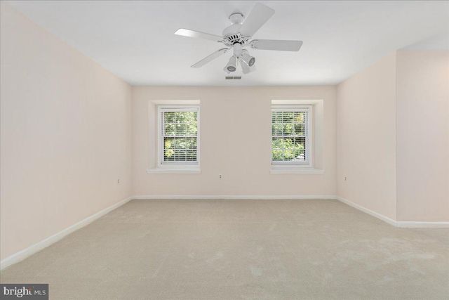1358 LAKE FOREST CT, Reston, VA 20194