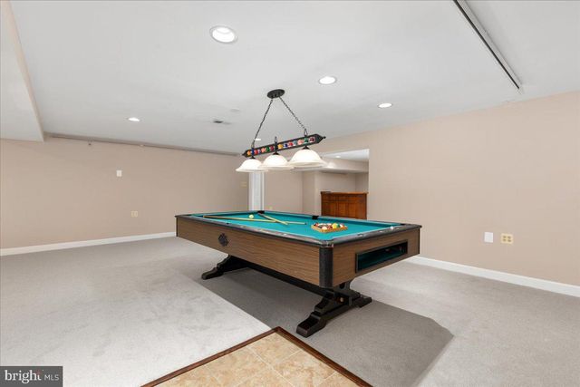 1358 LAKE FOREST CT, Reston, VA 20194