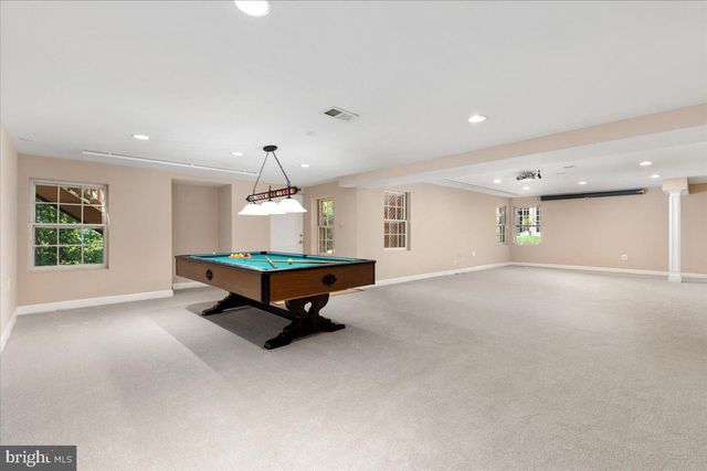 1358 LAKE FOREST CT, Reston, VA 20194
