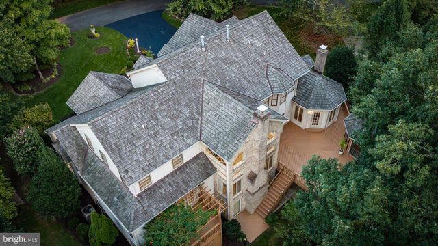 1358 LAKE FOREST CT, Reston, VA 20194